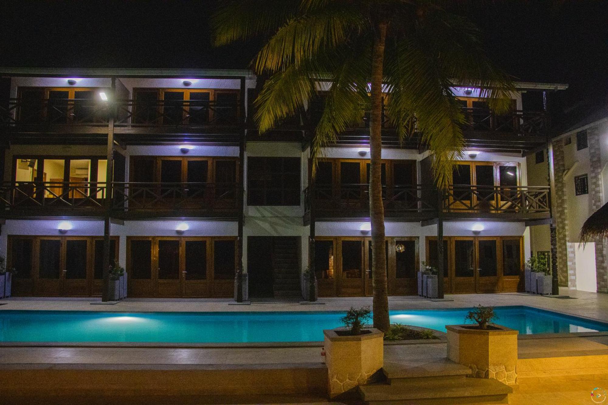 Hotel Baobab Cafe Morondava Exteriér fotografie