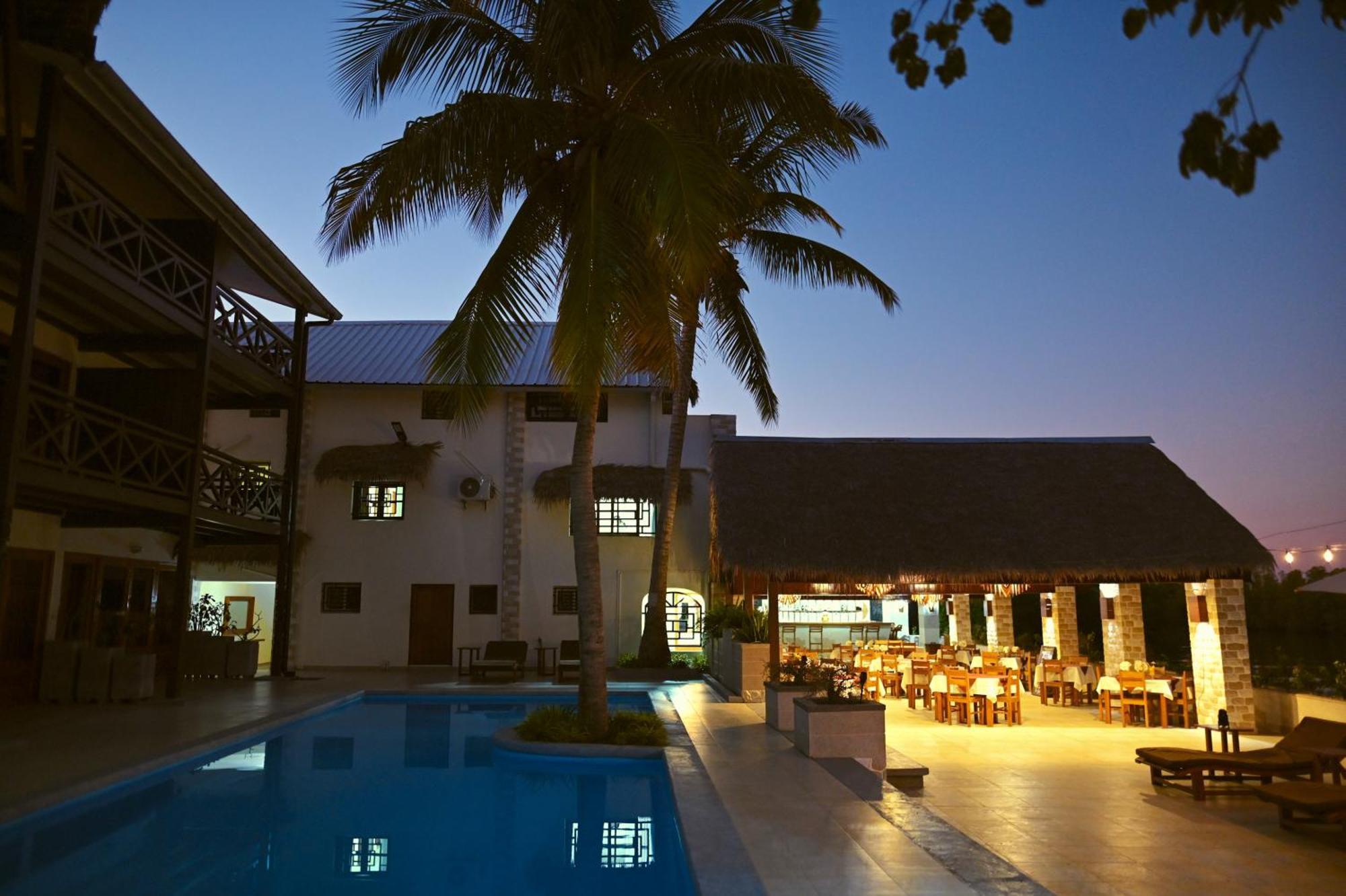 Hotel Baobab Cafe Morondava Exteriér fotografie